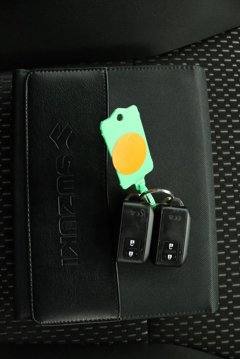 Suzuki Ignis - 1.2 Smart Hybrid Style 11