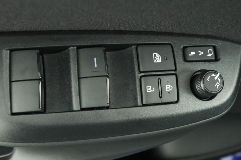 Toyota Yaris - 1.5 Hybrid 115 Dynamic 26