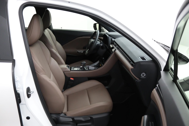 Lexus LBX - Elegant 2WD 20