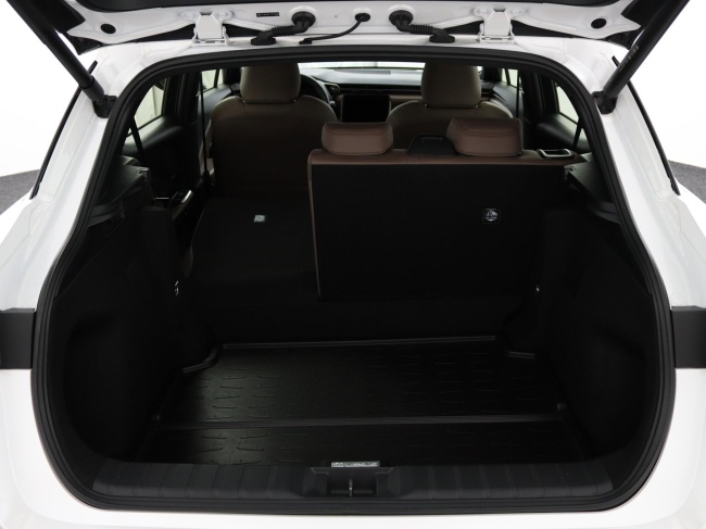 Lexus LBX - Elegant 2WD