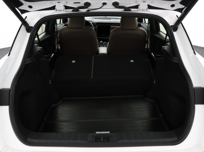 Lexus LBX - Elegant 2WD