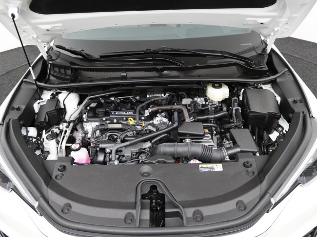 Lexus LBX - Elegant 2WD