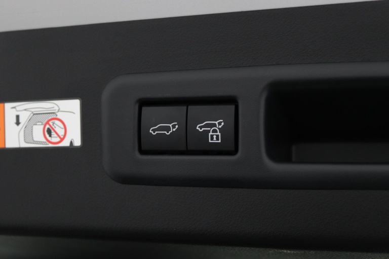 Lexus LBX - Elegant 2WD 38