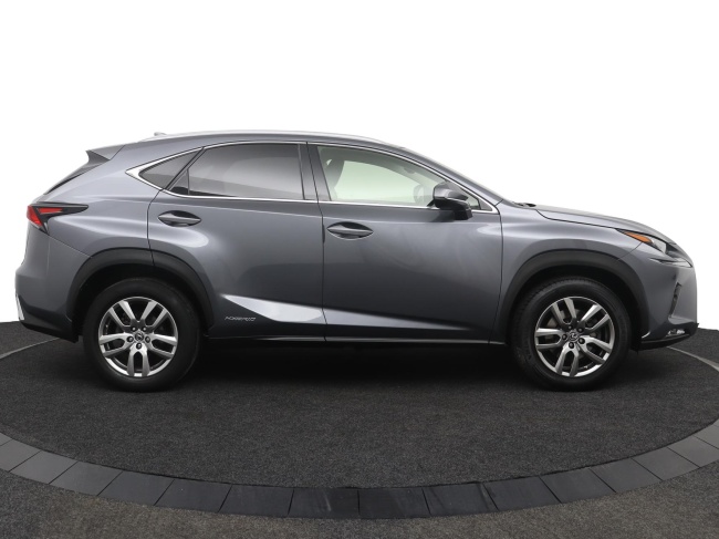 Lexus NX - 300h AWD Luxury Line