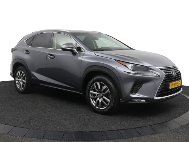 Lexus NX - 300h AWD Luxury Line