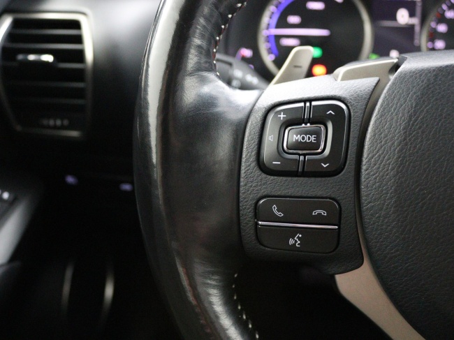 Lexus NX - 300h AWD Luxury Line