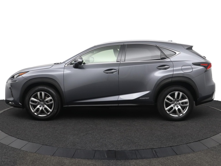 Lexus NX - 300h AWD Luxury Line 3