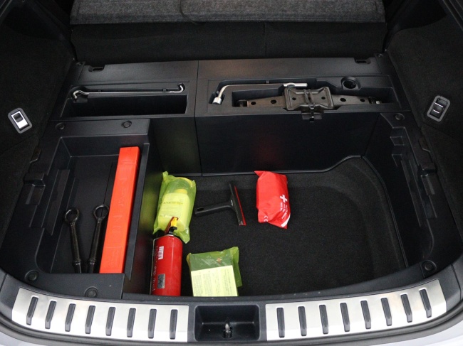 Lexus NX - 300h AWD Luxury Line