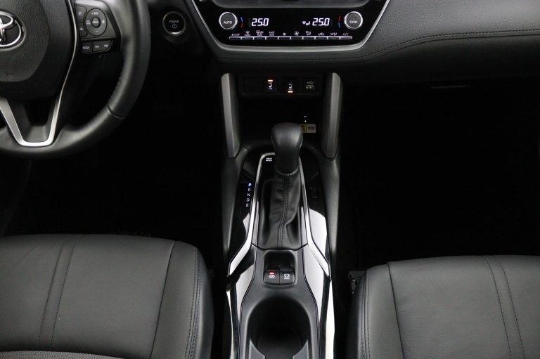 Toyota Corolla Cross - Hybrid 140 Style 26