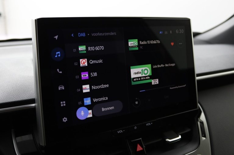 Toyota Corolla Cross - Hybrid 140 Style 41