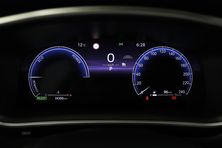 Toyota Corolla Cross - Hybrid 140 Style 6