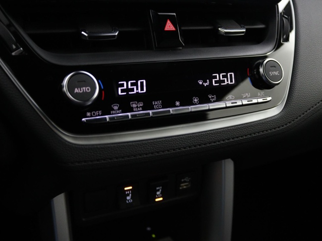 Toyota Corolla Cross - Hybrid 140 Style