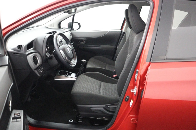 Toyota Yaris - 1.3 VVT-i Aspiration 17