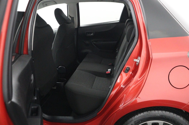 Toyota Yaris - 1.3 VVT-i Aspiration 18