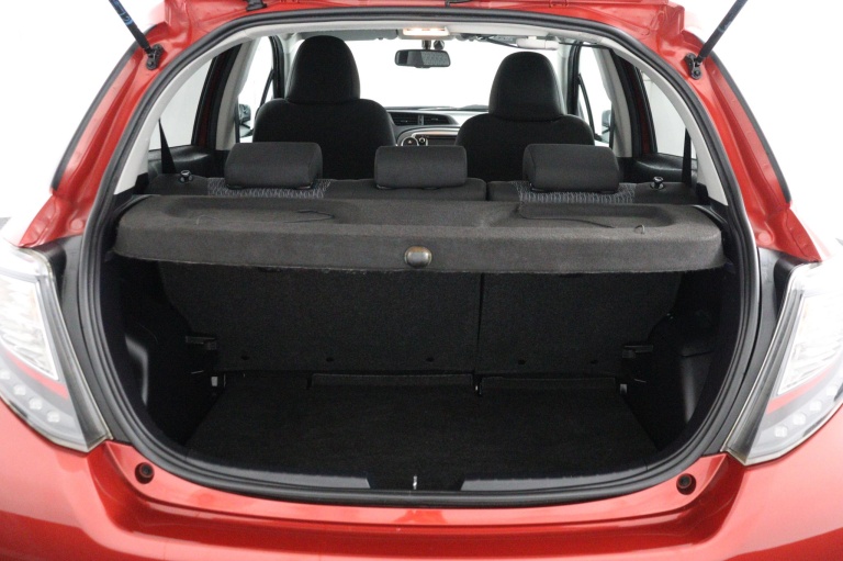 Toyota Yaris - 1.3 VVT-i Aspiration 23