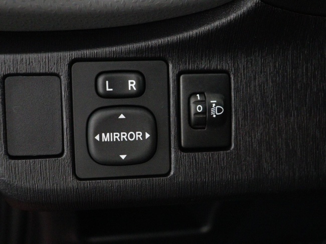 Toyota Yaris - 1.3 VVT-i Aspiration