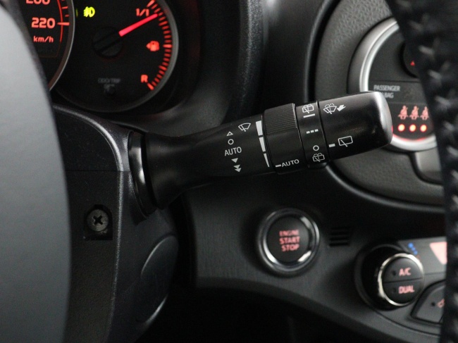 Toyota Yaris - 1.3 VVT-i Aspiration