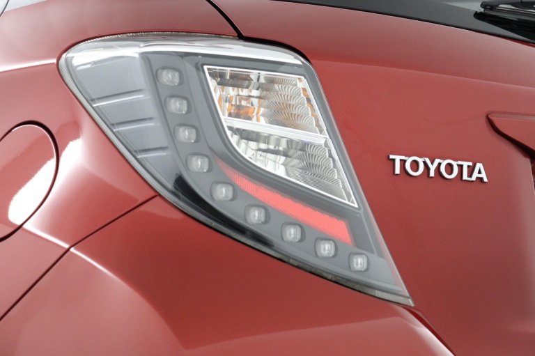 Toyota Yaris - 1.3 VVT-i Aspiration 37