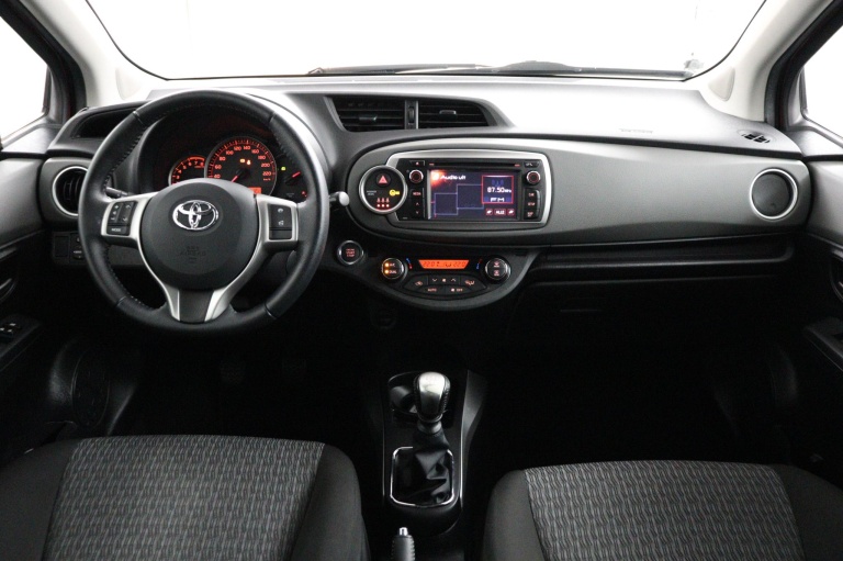 Toyota Yaris - 1.3 VVT-i Aspiration 4