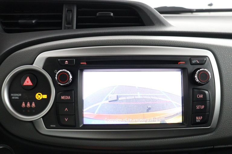 Toyota Yaris - 1.3 VVT-i Aspiration 9