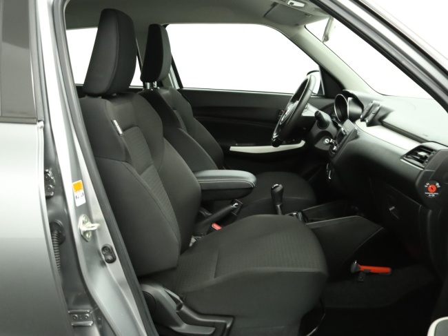 Suzuki Swift - 1.2 Comfort Smart Hybrid