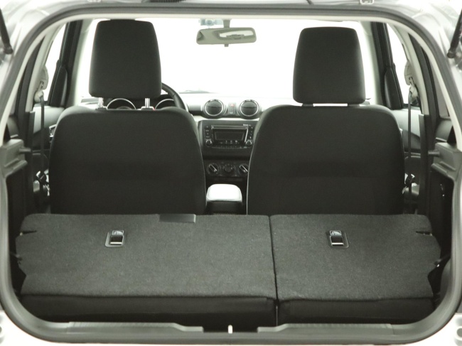 Suzuki Swift - 1.2 Comfort Smart Hybrid