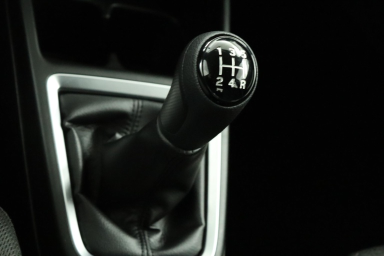 Suzuki Swift - 1.2 Comfort Smart Hybrid 26