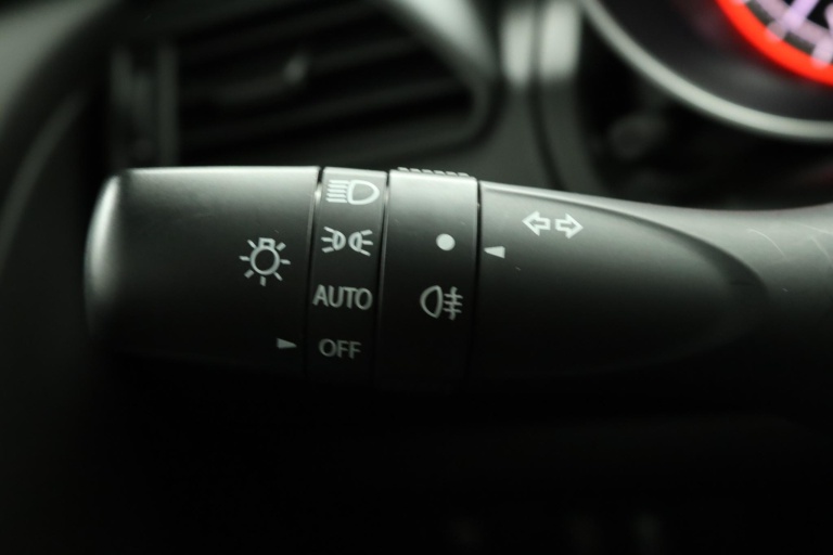 Suzuki Swift - 1.2 Comfort Smart Hybrid 29