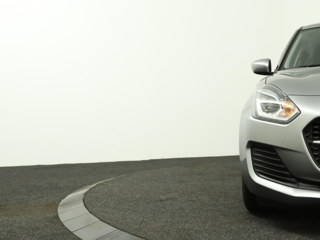 Suzuki Swift - 1.2 Comfort Smart Hybrid