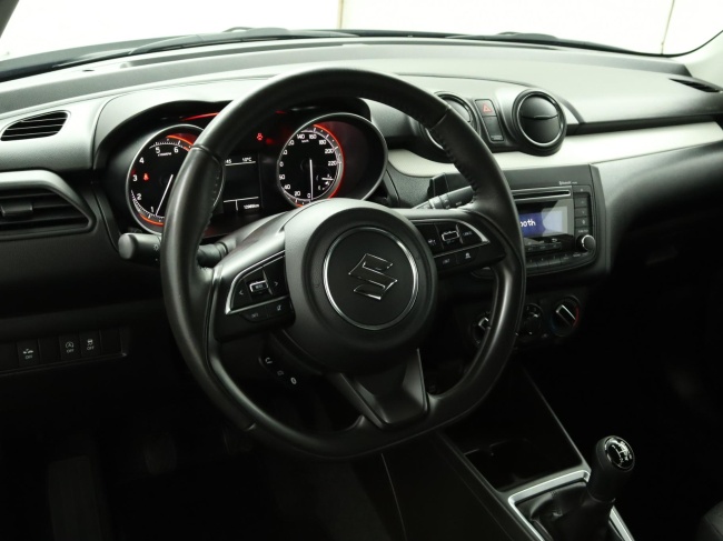 Suzuki Swift - 1.2 Comfort Smart Hybrid