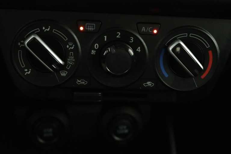 Suzuki Swift - 1.2 Comfort Smart Hybrid 7