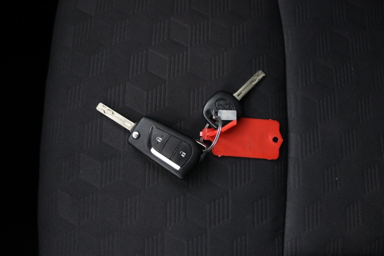 Toyota Yaris - 1.5 Hybrid 115 Dynamic 11