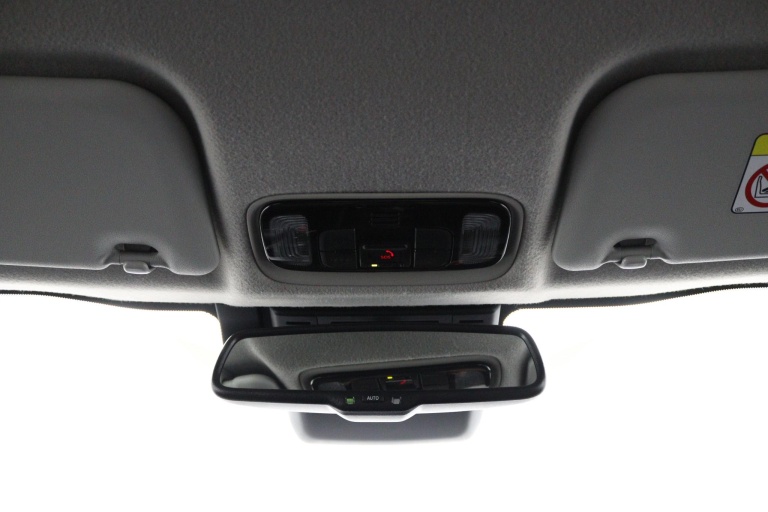 Toyota Yaris - 1.5 Hybrid 115 Dynamic 31