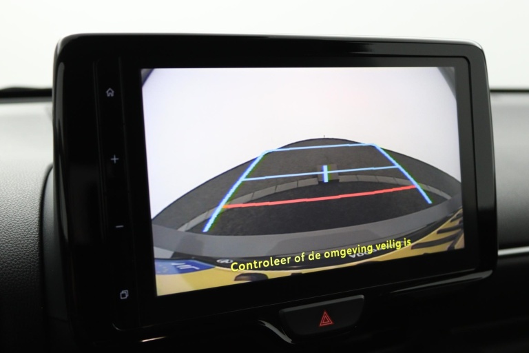 Toyota Yaris - 1.5 Hybrid 115 Dynamic 9