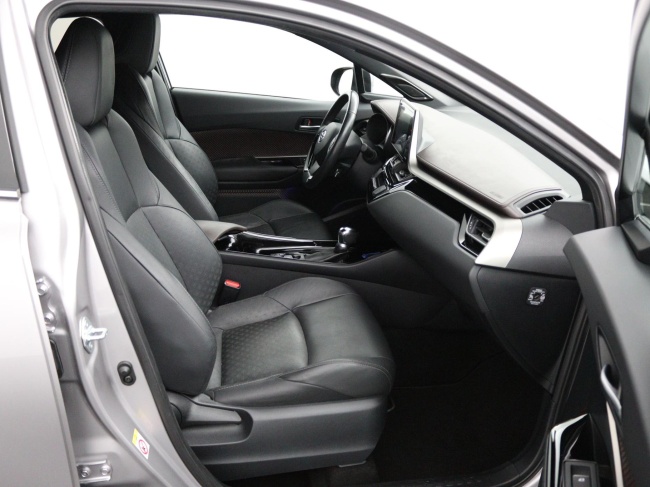 Toyota C-HR - 1.8 Hybrid Bi-Tone