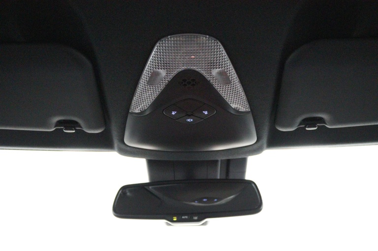 Toyota C-HR - 1.8 Hybrid Bi-Tone 33