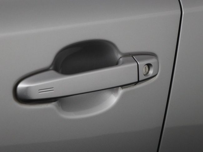 Toyota C-HR - 1.8 Hybrid Bi-Tone