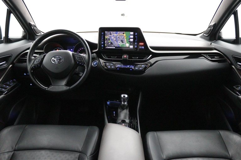 Toyota C-HR - 1.8 Hybrid Bi-Tone 4