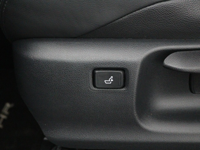 Toyota C-HR - 1.8 Hybrid Bi-Tone