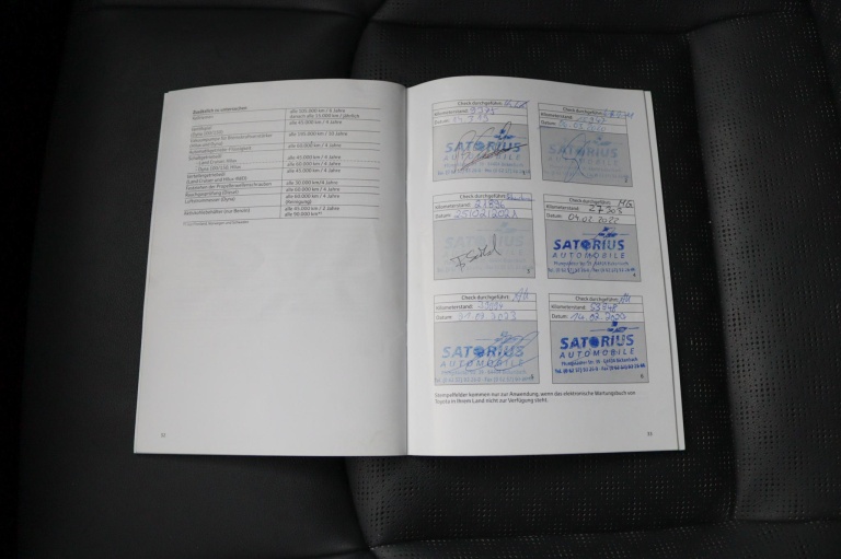 Toyota C-HR - 1.8 Hybrid Bi-Tone 43