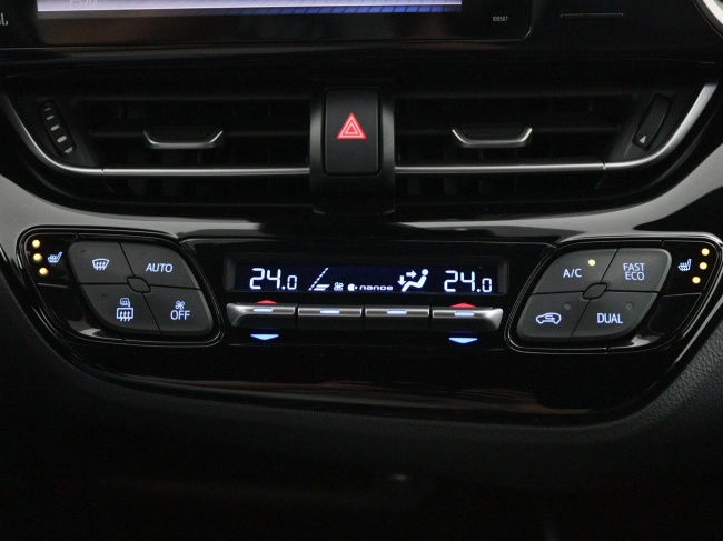 Toyota C-HR - 1.8 Hybrid Bi-Tone