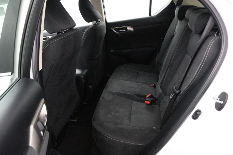 Lexus CT - 200h Sport Edition 18