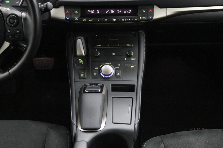 Lexus CT - 200h Sport Edition 26