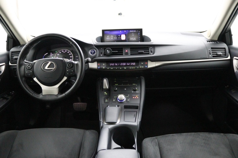 Lexus CT - 200h Sport Edition 4