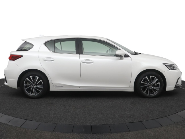 Lexus CT - 200h Ultimate Edition