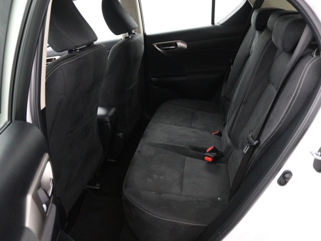 Lexus CT - 200h Ultimate Edition