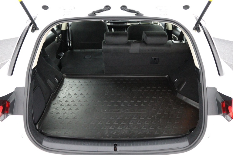 Lexus CT - 200h Ultimate Edition 24