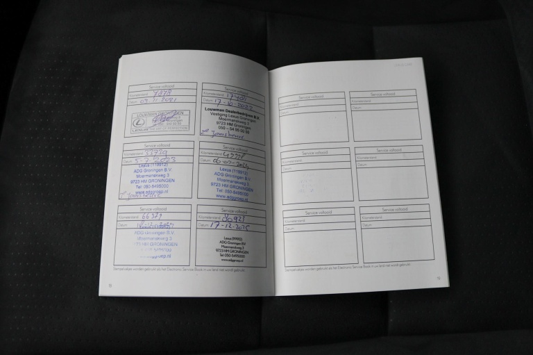 Lexus CT - 200h Ultimate Edition 37