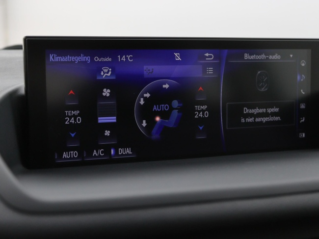 Lexus CT - 200h Ultimate Edition