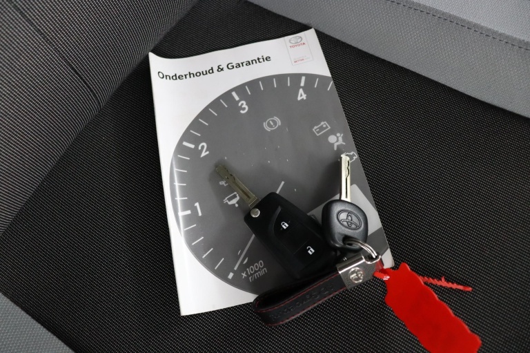 Toyota Aygo - 1.0 VVT-i x-play 11